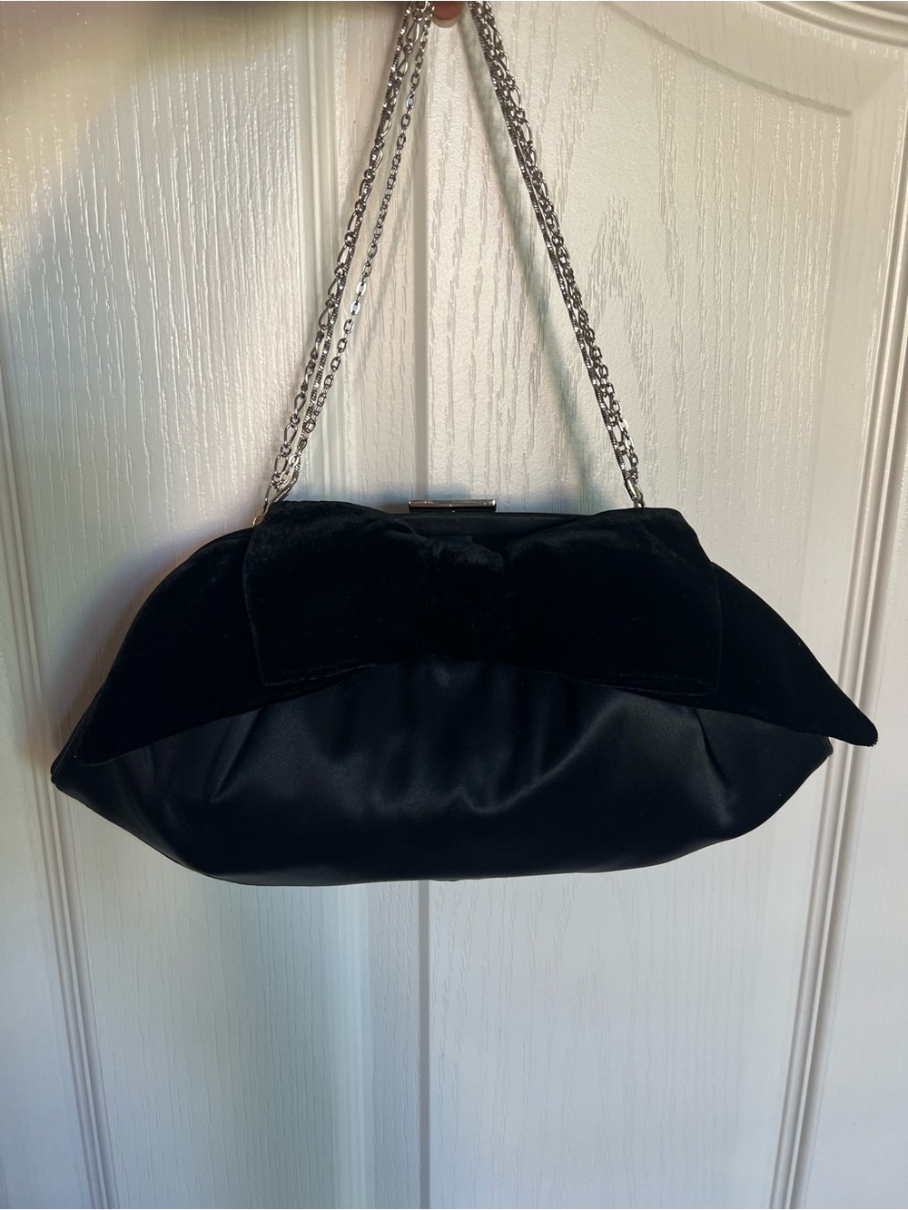 Banana Republic Elegant Black Bow-Accent Chain Shoulder Bag